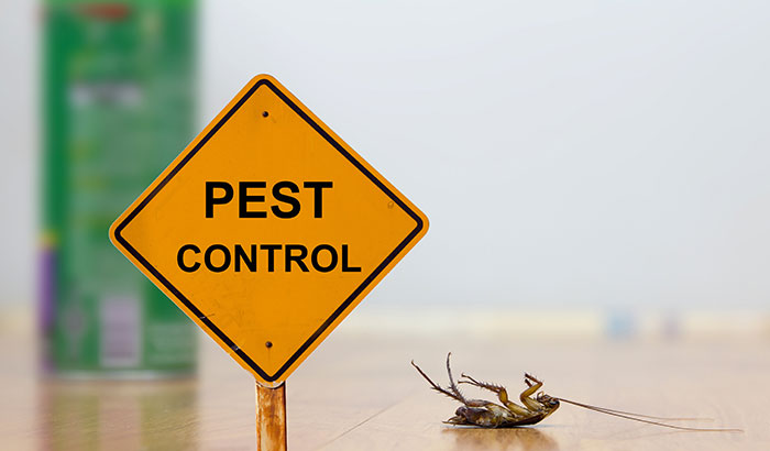 Pest control warning sign